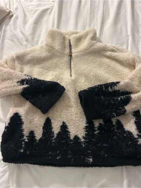 Thread & Supply Cream and Black Sherpa Quarter-Zip Pullover